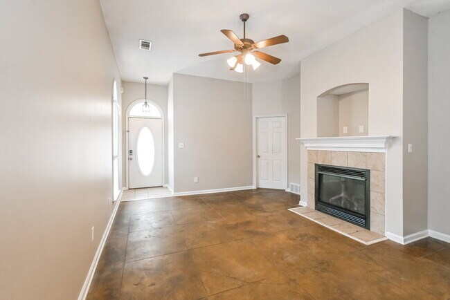 Building Photo - 6951 Parkbrook Ln