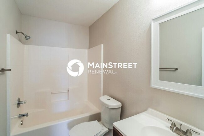 Building Photo - 4 Bedroom Pet-Friendly Home in FOREST HILL, TX with Main Street Renewal