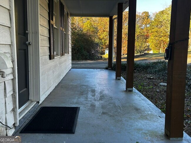 Building Photo - 155 Fay Dr