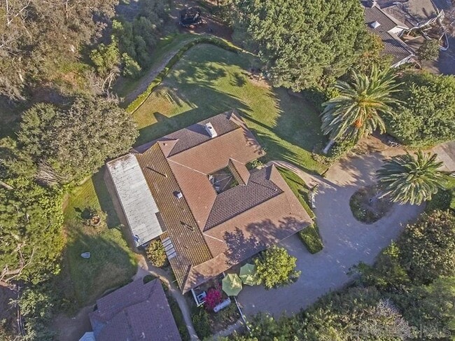 Building Photo - 6224 Los Naranjos Ct