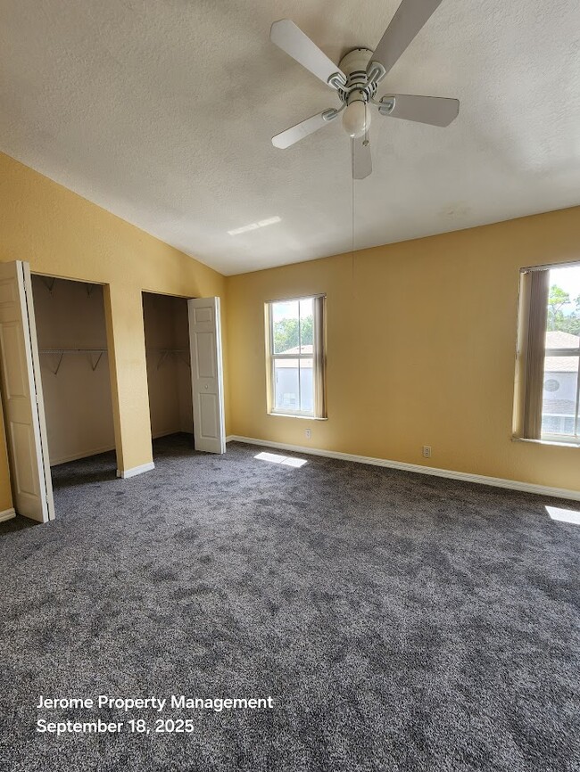 Building Photo - 5011 Sunridge Palms Dr