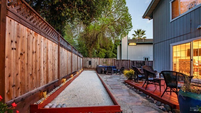 Building Photo - 5270 Arnica Way