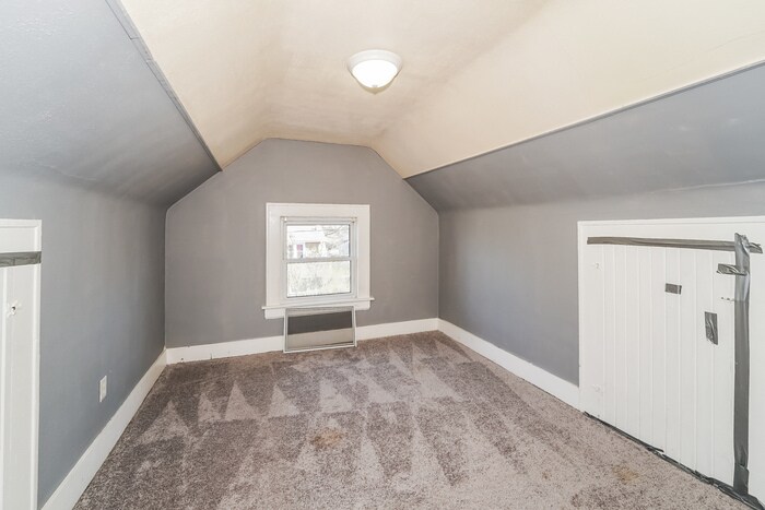 Building Photo - 788 Saxon Ave