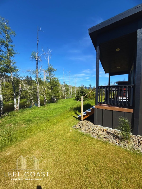 Building Photo - 2371 Salmon River Hwy