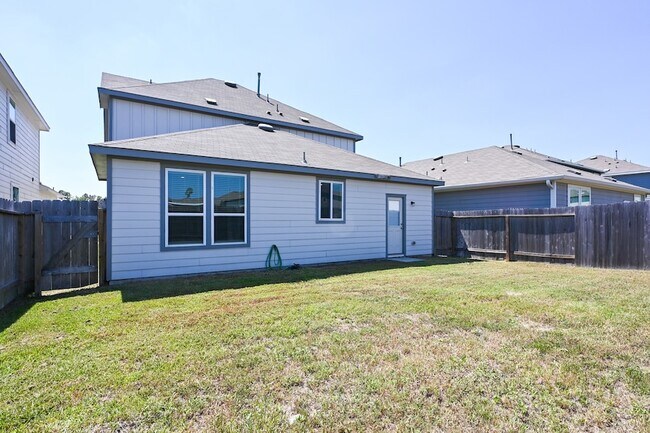 Building Photo - 23526 Wrexham St