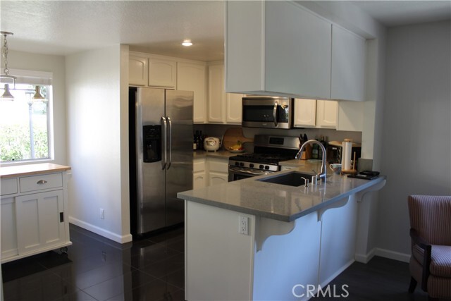 Building Photo - 2300 Maple Ave