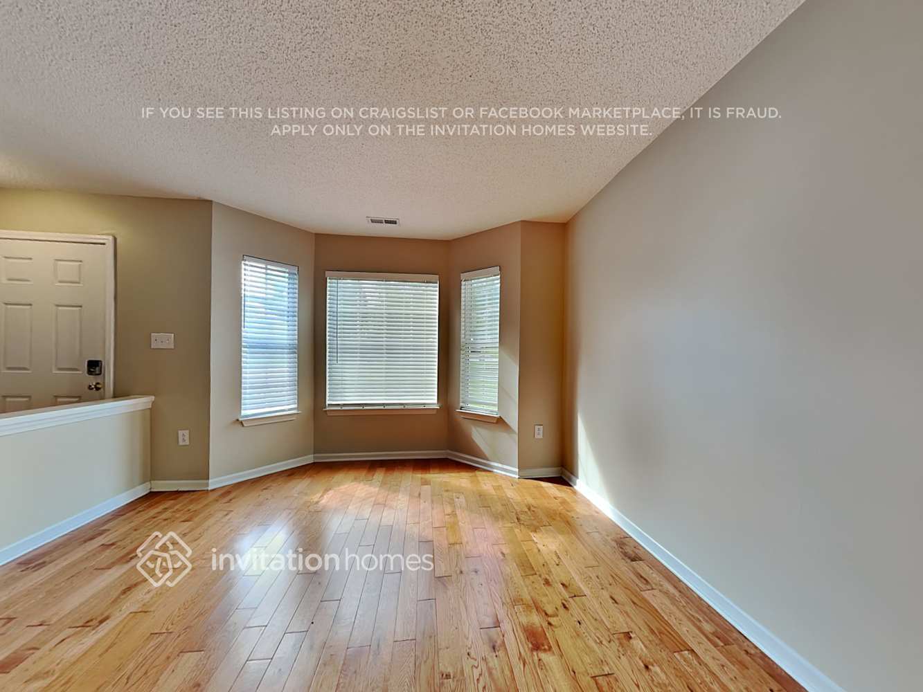 Building Photo - 10419 Worsley Ln