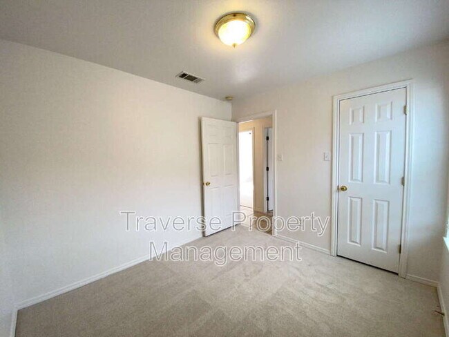 Building Photo - 1703 Novella Ct