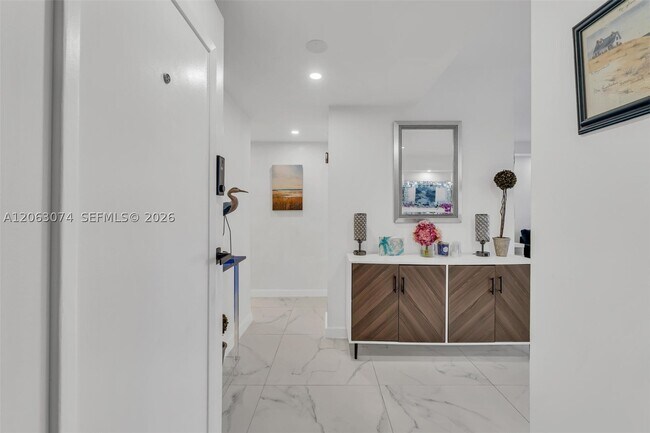 Building Photo - 18071 Biscayne Blvd