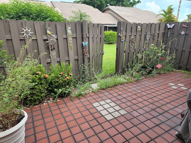Brick patio - 13121 Burningtree Ave