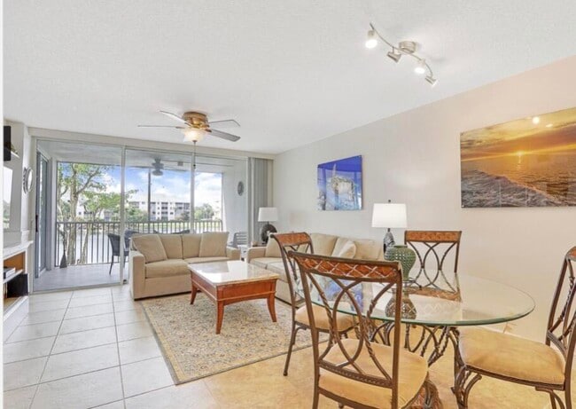 Building Photo - 353 S US Hwy 1