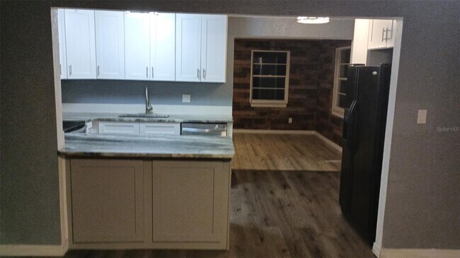 Building Photo - 11465 92nd St N