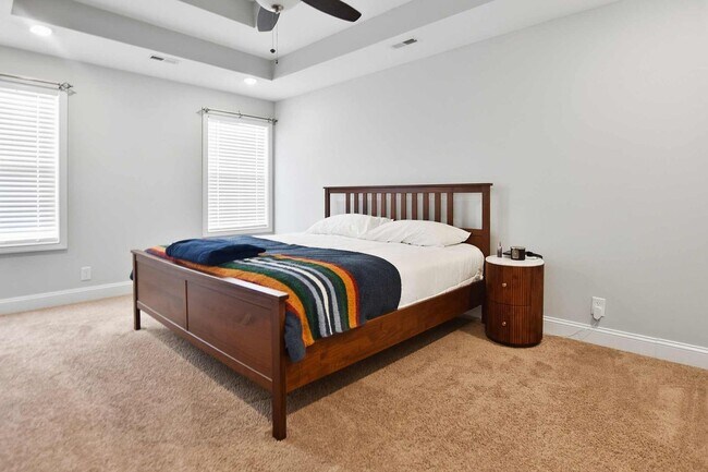 Building Photo - Pet Friendly Three Bedroom!