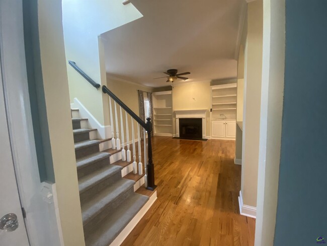 Building Photo - 338 Ivystone Dr