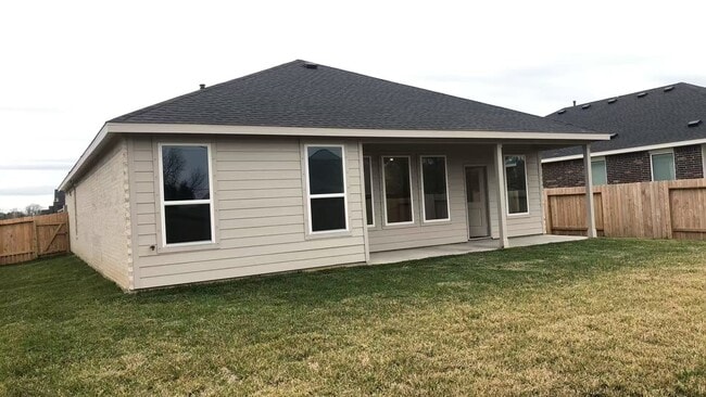 Building Photo - 421 Robin Ct