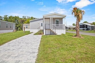 Building Photo - 16831 Oak Leaf Ct