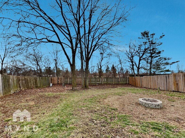 Building Photo - 1038 Cherry Bud Dr