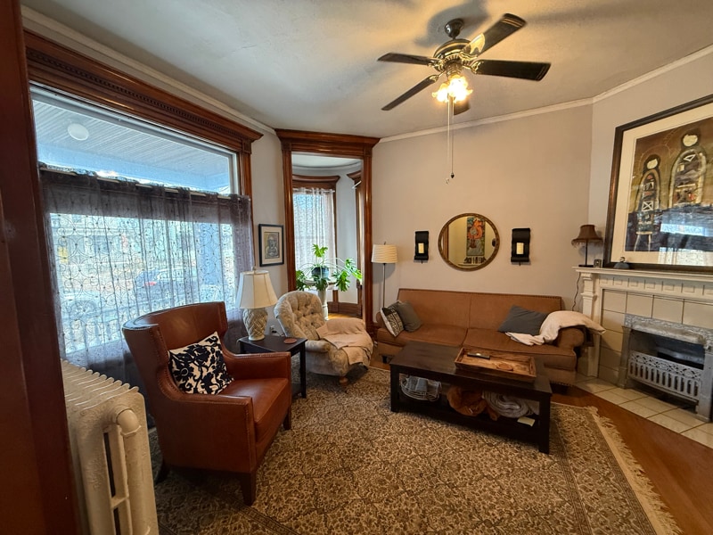 Building Photo - 800 Hague Ave