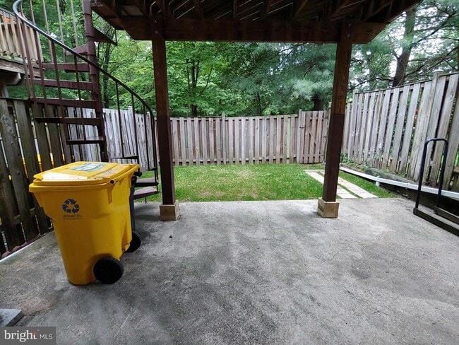 Building Photo - 1619 Howard Chapel Ct