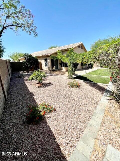 Building Photo - 2312 E Wescott Dr