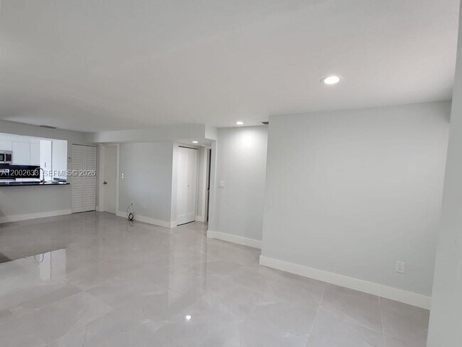 Building Photo - 199 SW 12th Ave