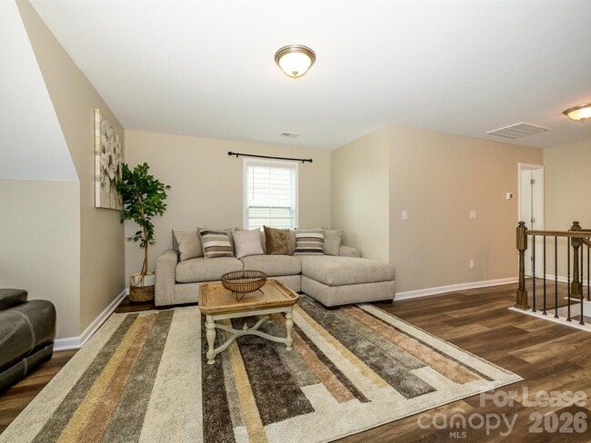 Building Photo - 3009 Lydney Cir