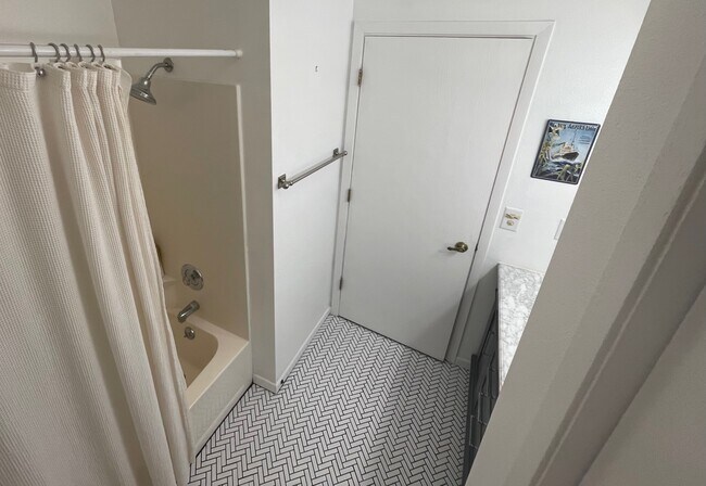 Building Photo - 3511 Jaffa Dr