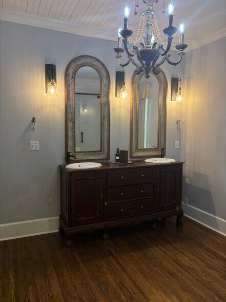 Building Photo - 311 Old Canton Rd