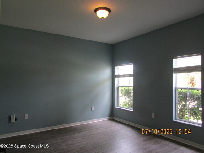 Building Photo - 1708 Maeve Cir