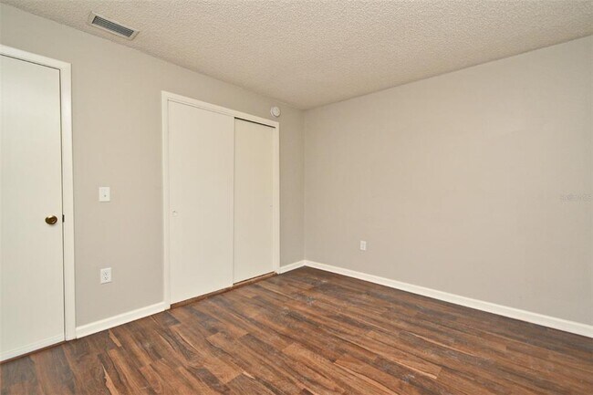Building Photo - 512 Shane Cir