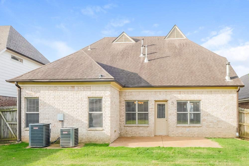 Building Photo - 445 Green Willow Cove