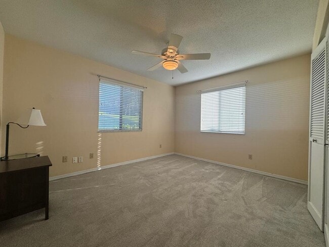 Building Photo - 3/2 in Pelican Bay