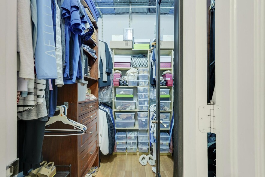 Building Photo - 5959 Durango Dr