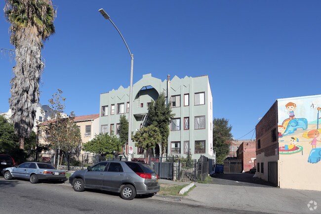Primary Photo - 250 S Catalina St