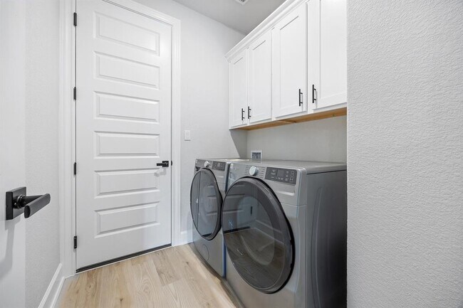 Building Photo - 114 Nandina Path