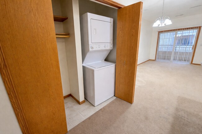 Building Photo - 101 Elliot Lane-208