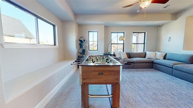 Building Photo - 8305 Greenleaf Ridge Way