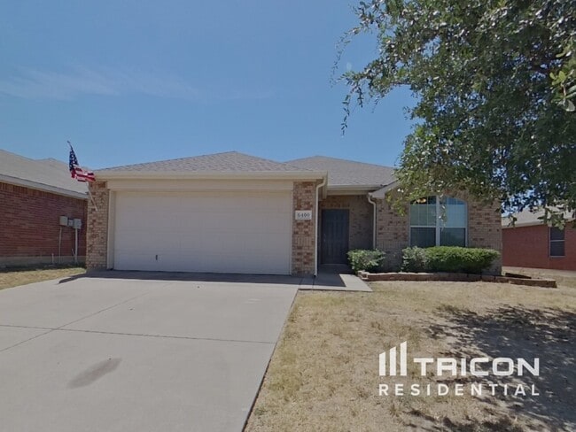 Building Photo - 6400 Stone Lake Dr