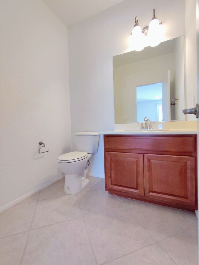Building Photo - 10095 Lady Apple Dr