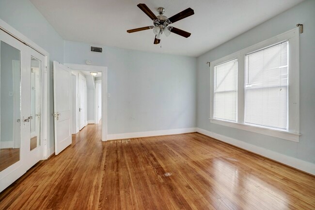 Building Photo - 1649 W Main St