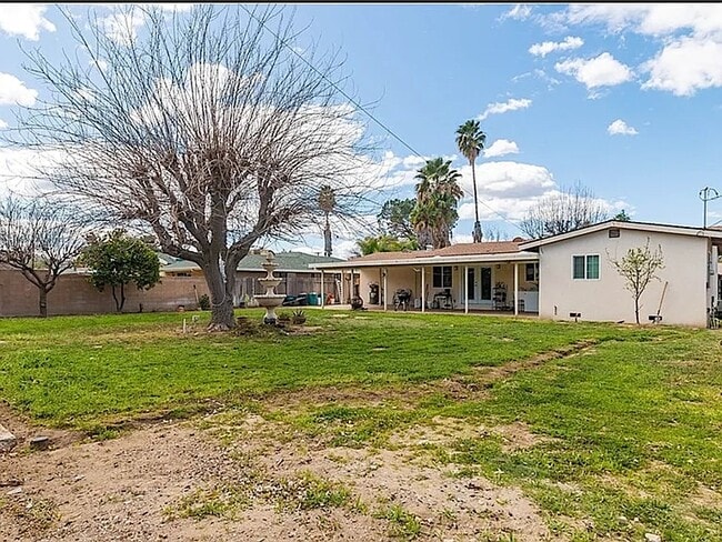 Building Photo - 26440 Plymouth St