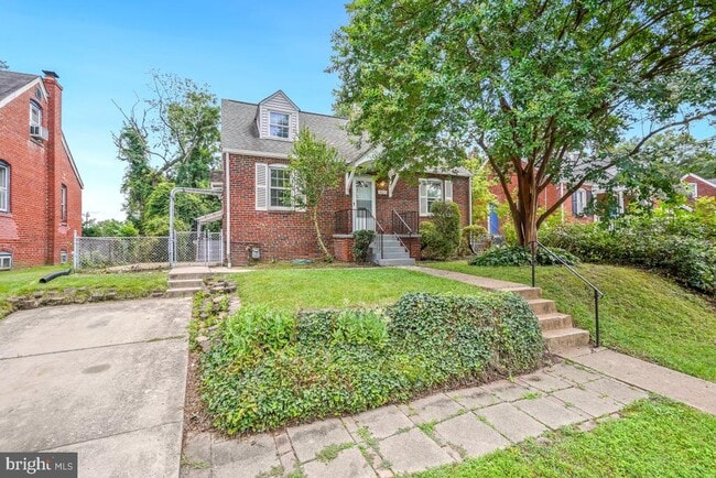 Primary Photo - 9023 49th Pl
