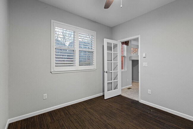 Building Photo - 6 Bedroom plus and office near Rigden Farms