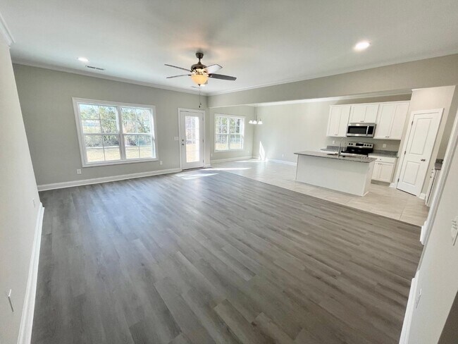 Building Photo - 3703 Saddle Rdg Dr