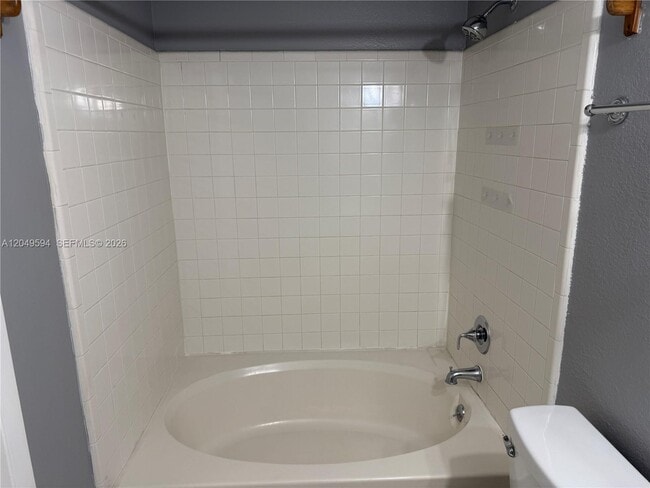 Building Photo - 15560 SW 104th Terrace