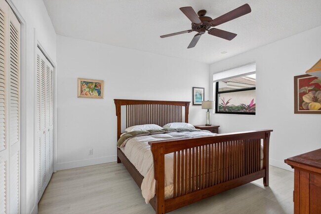 Building Photo - 3940 Back Bay Dr