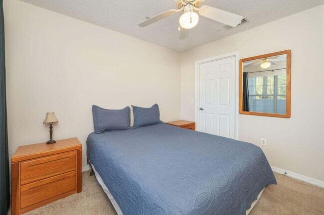 Building Photo - 4276 Calinda Ln