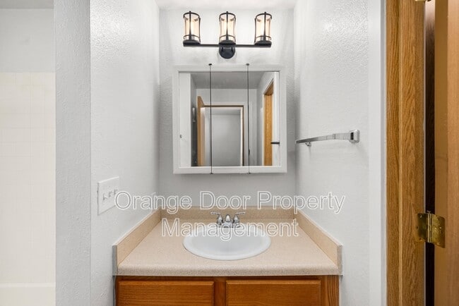 Building Photo - 156 S 329th Pl