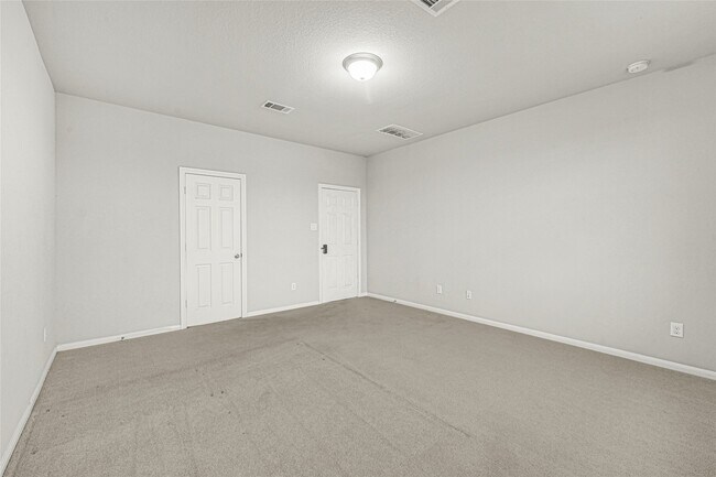 Building Photo - 13401 Emerald Mallard Dr