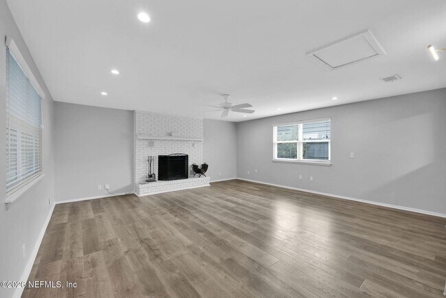 Building Photo - 1104 Boca Grande Ave